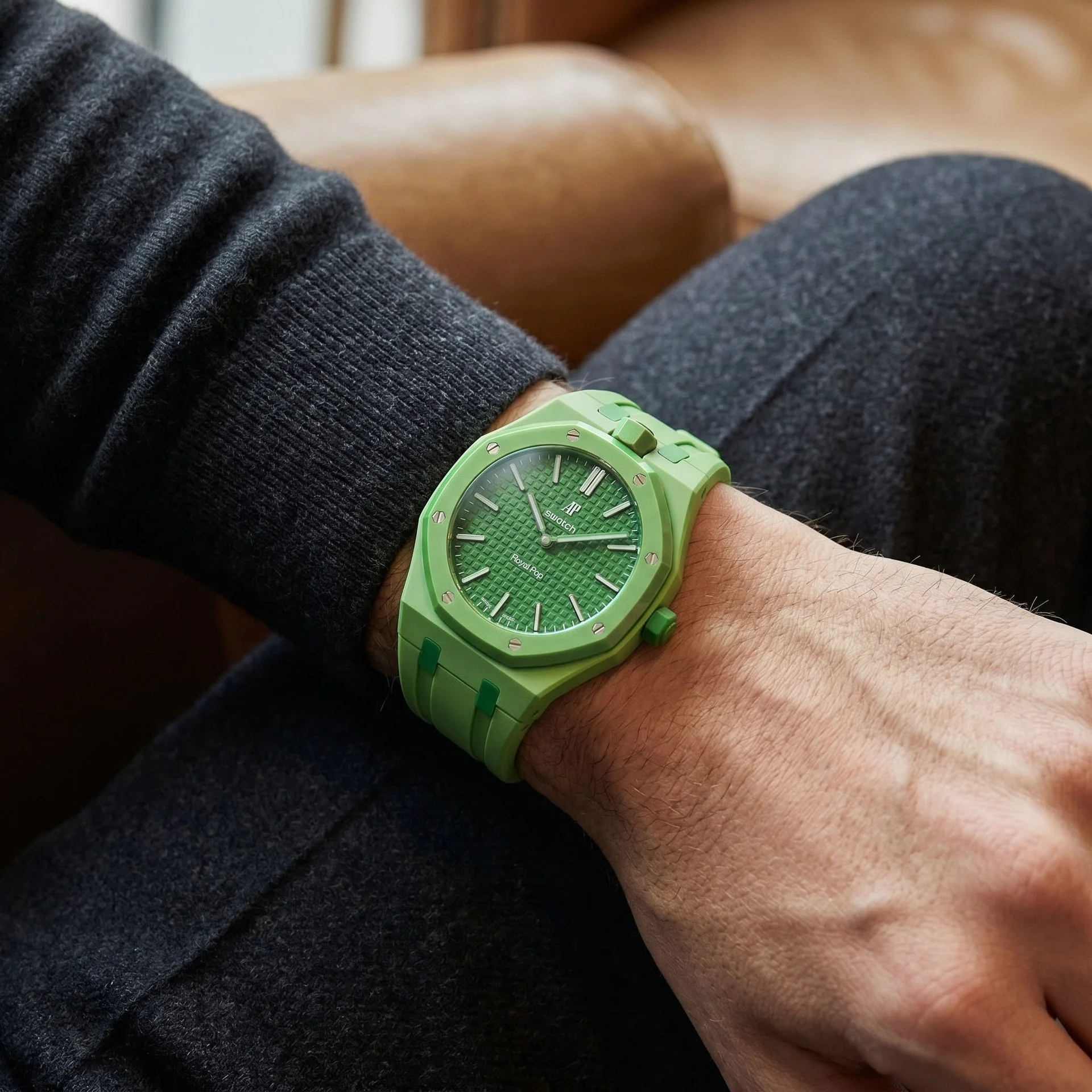 Green Eight Swatch x AP Royal Pop Rubber Case-Strap - Image 3