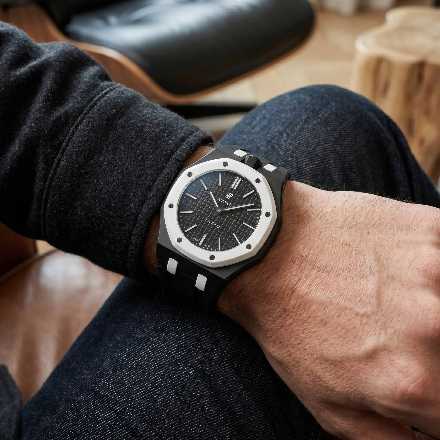 Ocho Negro Swatch x AP Royal Pop Rubber Case-Strap - Image 2